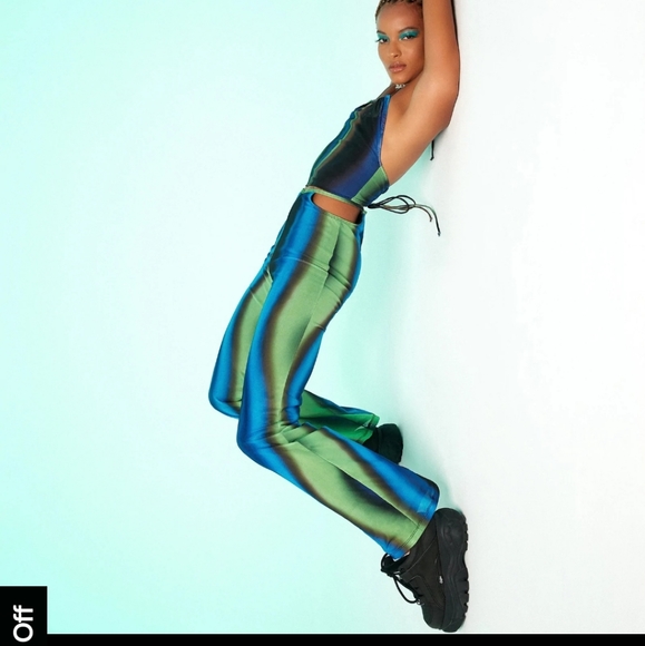 Motel x Olivia Neill Mares Flare Trouser in Solarized Green and Blue - Picture 5 of 9
